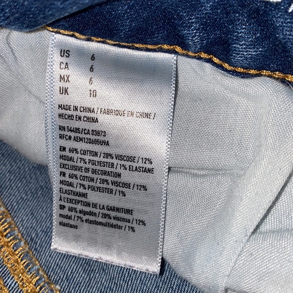 American Eagle Shorts - Picture 3 of 4